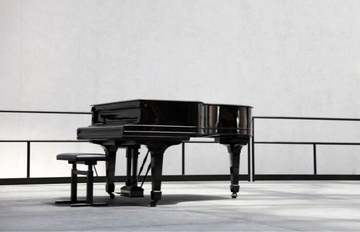 Moving Piano